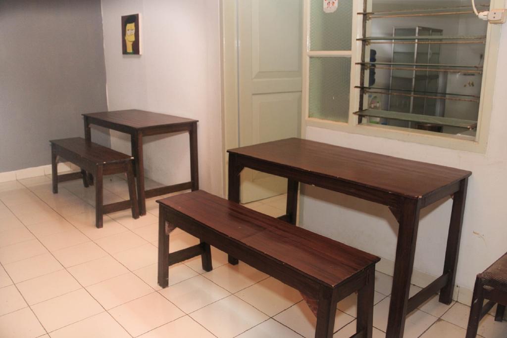 Pele Guesthouse Bandung Bagian luar foto