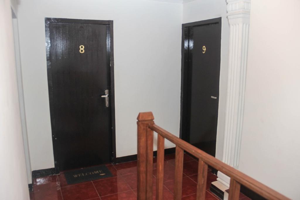 Pele Guesthouse Bandung Bagian luar foto
