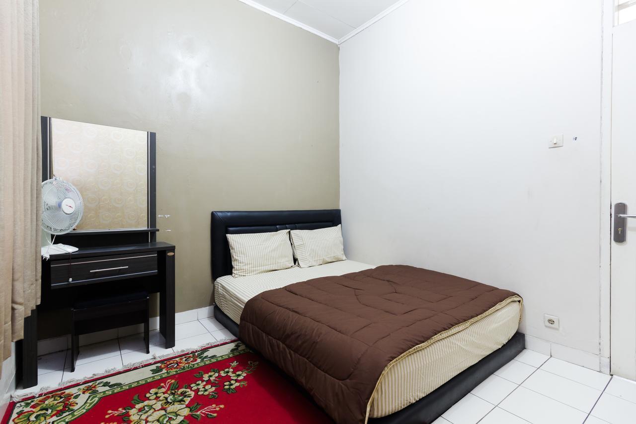 Pele Guesthouse Bandung Bagian luar foto