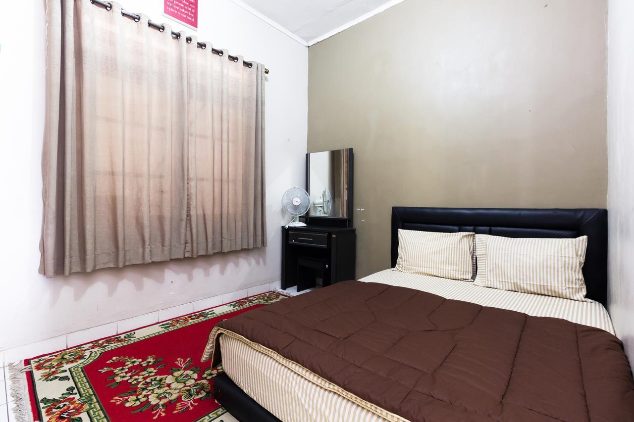 Pele Guesthouse Bandung Bagian luar foto