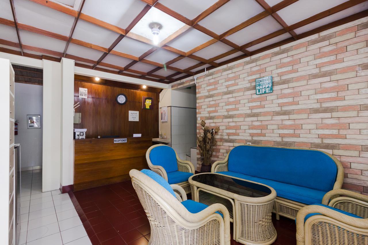 Pele Guesthouse Bandung Bagian luar foto